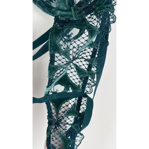 Victorias Secret Velvet Floral Unlined Strappy Crotchless Teddy Womens Small New - Picture 8 of 11